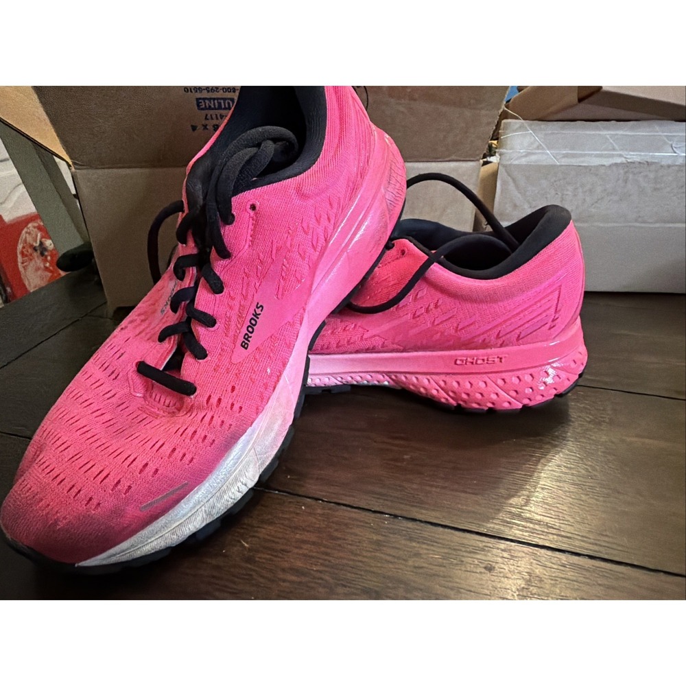 Brooks Womens Ghost 13 Pink Running Size 9
